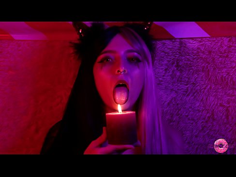 ❤️ Ástríðufullt blowjob frá Sexy Succubus með munnfyllingu ❌ Frábært klám hjá okkur ❌️